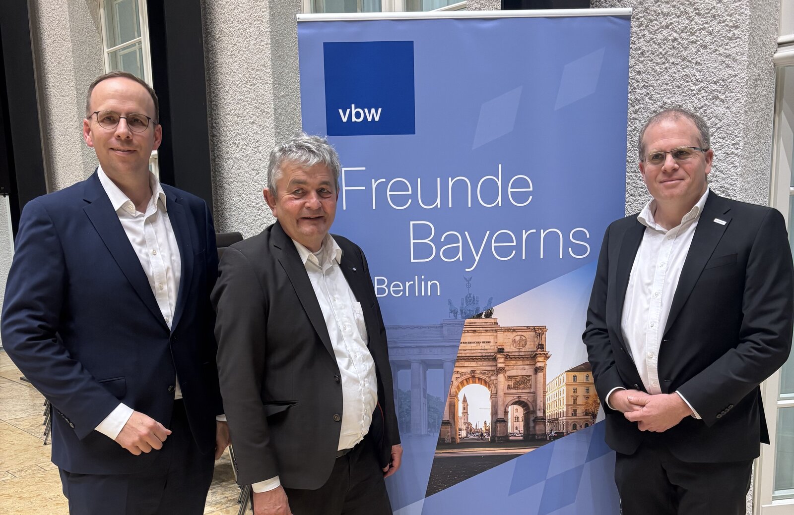 Jörn Freynick, Bertram Brossardt und Björn Sacknieß (v.l.n.r)

Foto: Privat