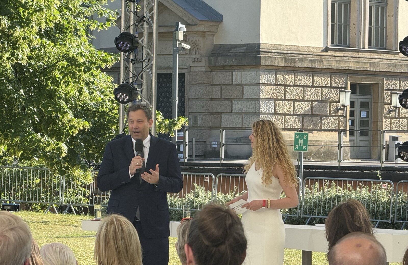 Zu Gast beim Sommerfest des Vizekanzlers und Bundesministers der Finanzen. 

Foto: Andreas Lutz